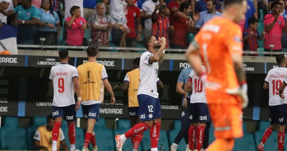 Bahia bate o Atlético Nacional e assume a liderança do grupo na Libertadores