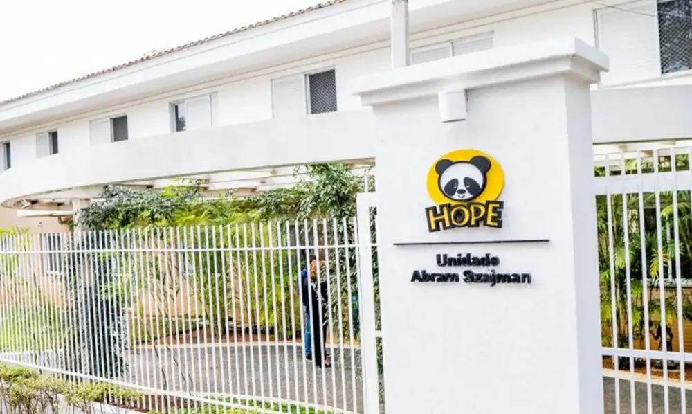 SP: Governo Tarcísio encerra convênio com instituição e 150 crianças com câncer podem ser afetadas