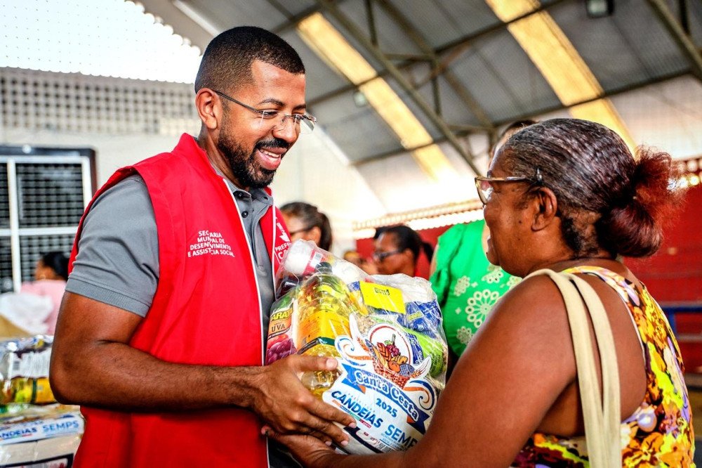 Candeias: Pesquisa mostra que 60% da população aprova gestão de Eriton Ramos após 100 dias de governo