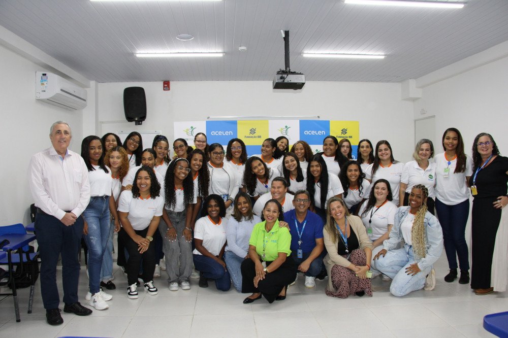 Acelen e SENAI certificam técnicas em petroquímica