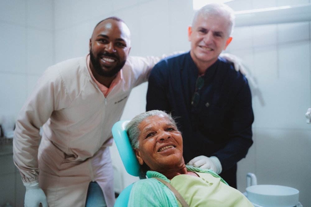 Mais de 3.000 sorrisos são devolvidos à população sebastianense