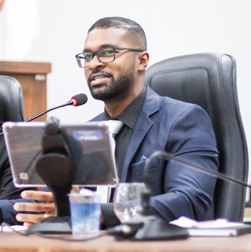 Vereador Rosevaldo Adorno cria Projeto de Lei que instituirá programa pioneiro para garantir construções seguras em Candeias