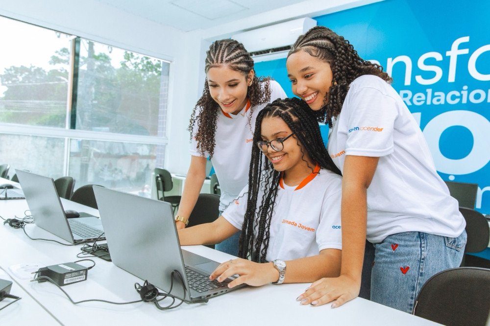 Acelen e AVSI Brasil abrem inscrições para cursos no Acelen Acender de Candeias