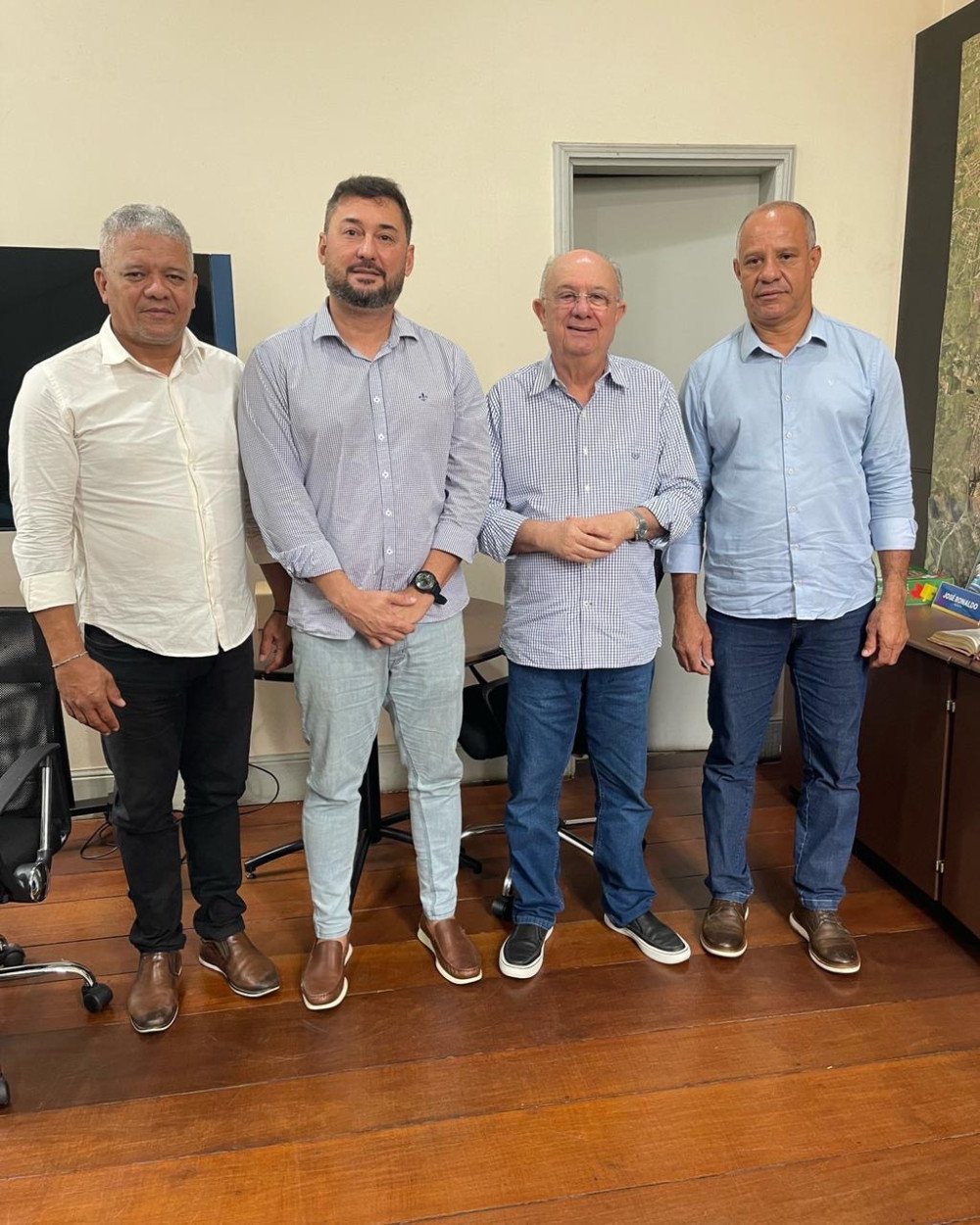 Luciano Lago se reúne com Zé Ronaldo em Feira de Santana para discutir projetos e perspectivas para 2026