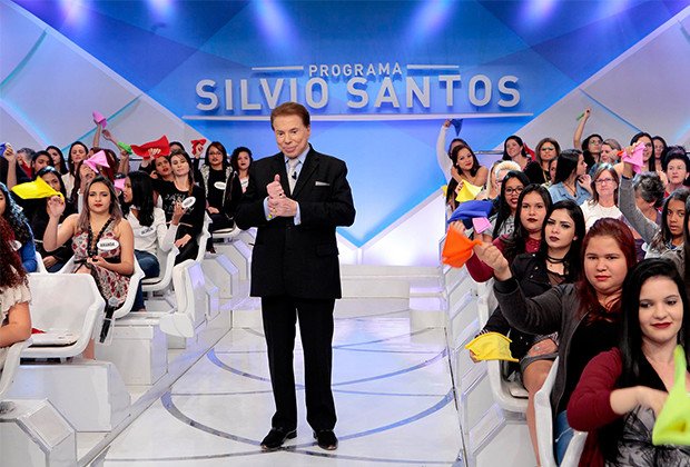 Polícia acha envelope destinado a Silvio Santos na casa de ex-presidente da Petrobras preso