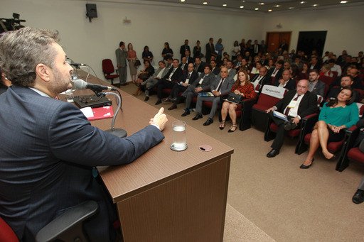 Mais de 20 estados discutem combate à sonegação fiscal