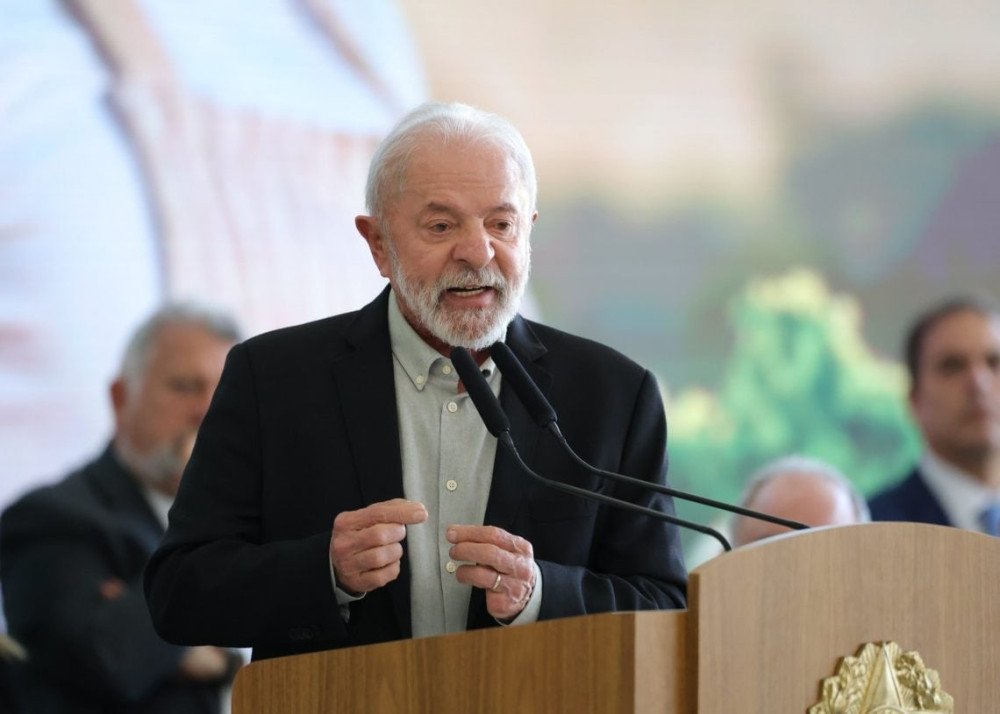 Lula rebate Trump e diz que tarifas terão resposta pela lei de reciprocidade: ‘Brasil não aceitará tutela de ninguém’