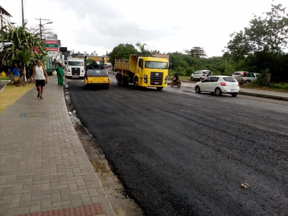 Governo do Estado inicia recuperação asfáltica das BA's 522 e 523 !
