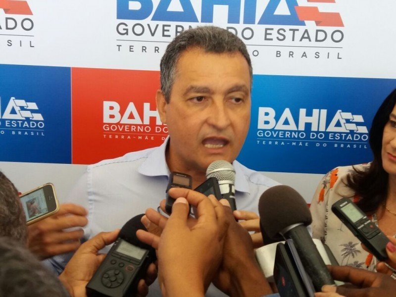 Rui lança programa esportivo e entrega ambulâncias nesta segunda-feira (14)