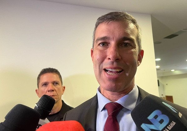 Secretário celebra anúncio de novos comandos e mudanças estruturais na segurança pública