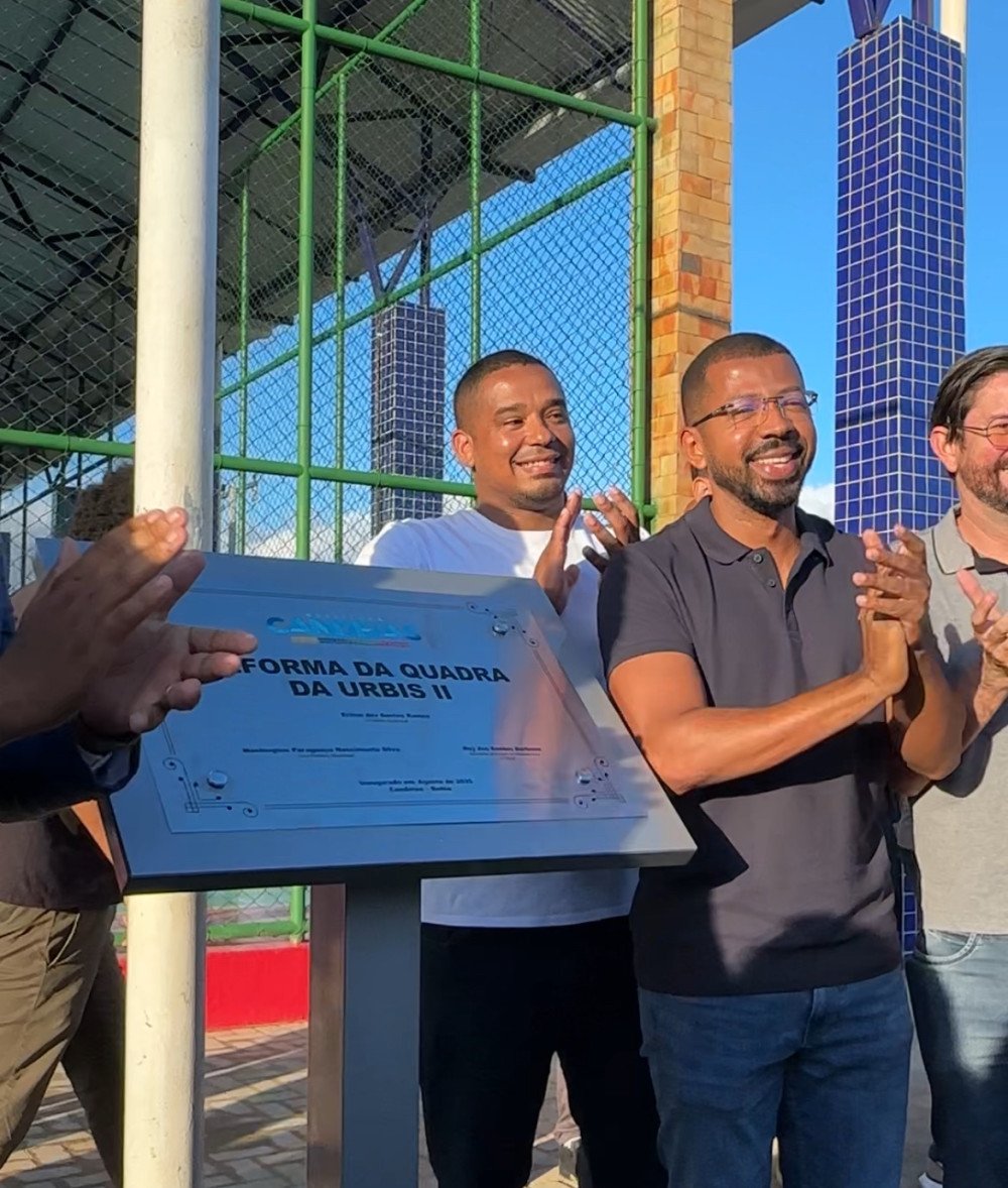 Candeias: Prefeito Eriton entrega quadra reformada na Urbis 2 com investimento de R$ 700 mil