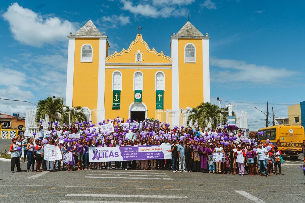 São Sebastião do Passé: Prefeitura realiza caminhada em combate à violência contra a mulher