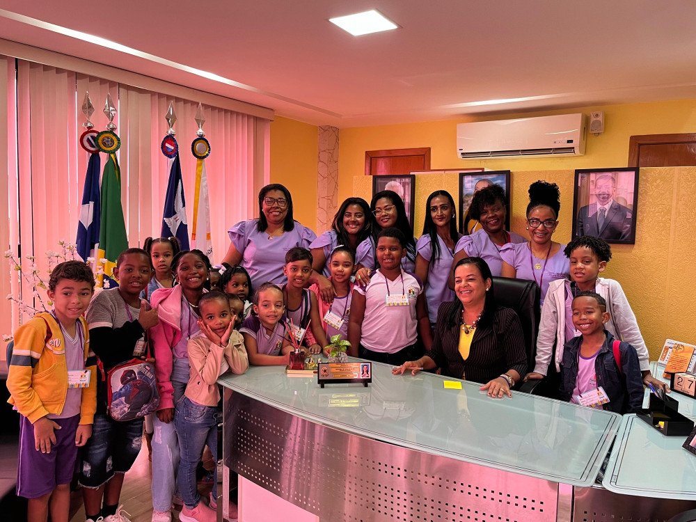 Presidente da Câmara de Candeias abre as portas da Casa Legislativa para alunos de escolas municipais