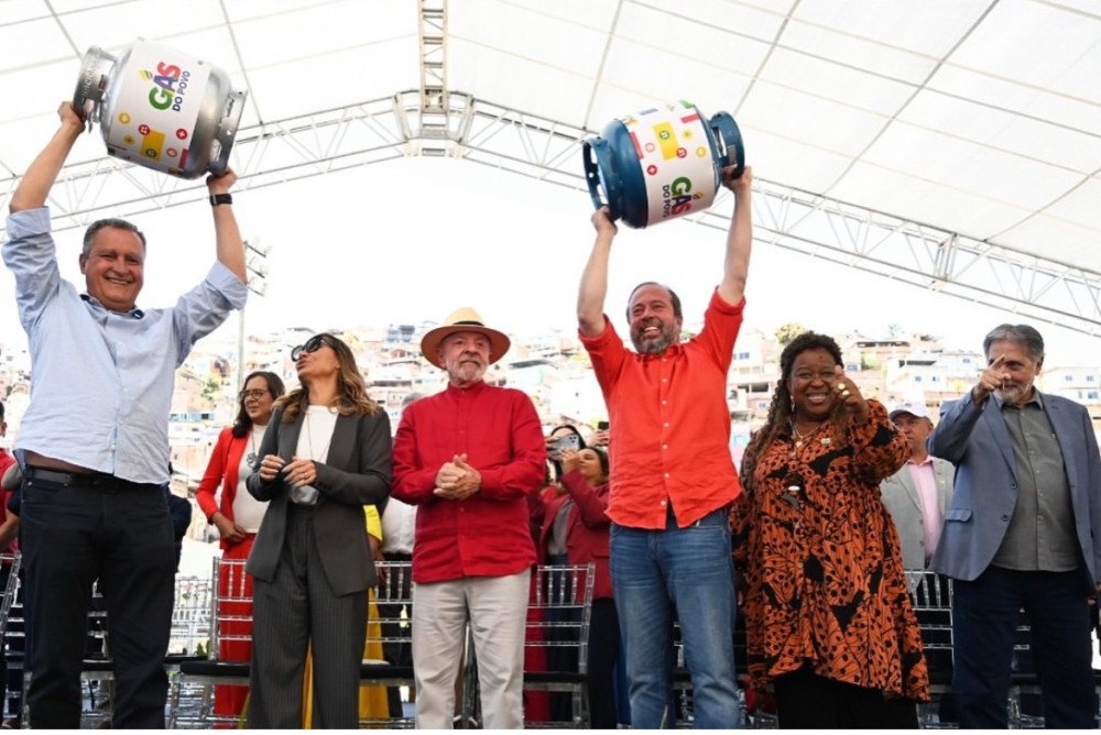 Programa Gás do Povo vai contemplar 1,84 milhão de famílias baianas