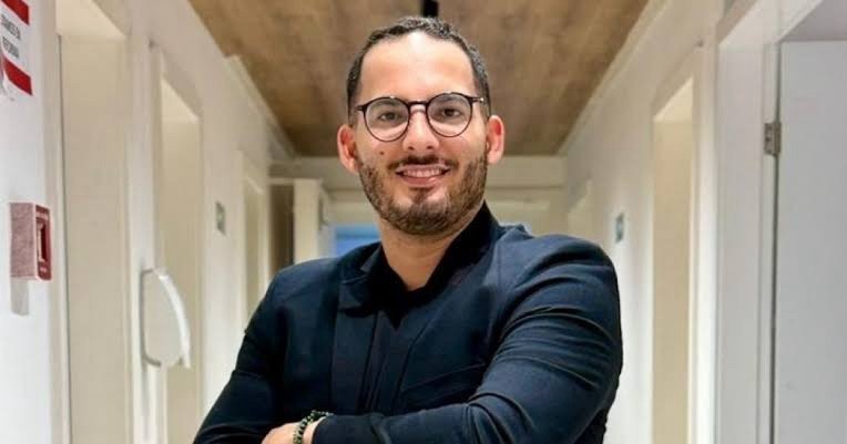 Conflito com a PM: jornalista da TV Aratu é preso após avançar sinais e resistir à abordagem