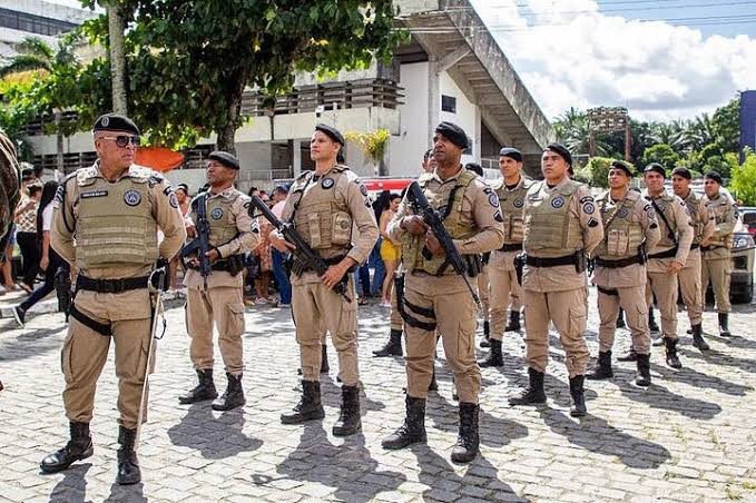 Jerônimo sanciona lei que reestrutura polícias na Bahia