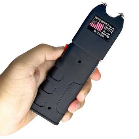 No AM, mulheres são autorizadas a portar armas de choque para defesa