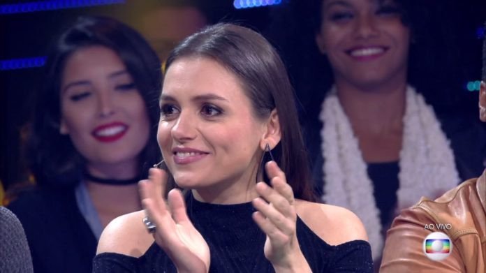 Monica Iozzi é vaiada ao vivo em programa da Globo: “vocês precisam respeitar”