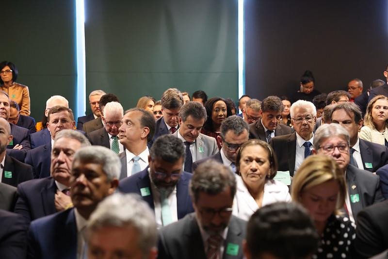 Democracia fortalecida: Jerônimo Rodrigues prestigia posse de Fachin no STF