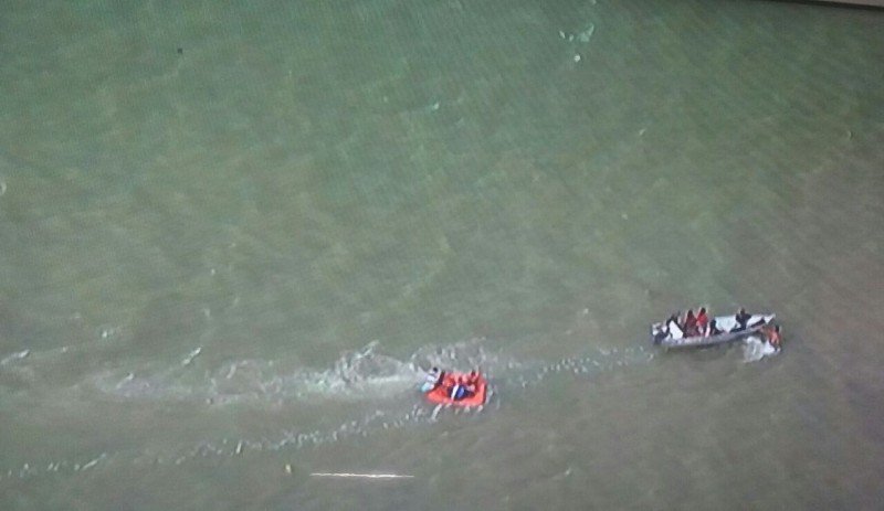 Cinco morrem e 21 são resgatados após acidente com lancha em Mar Grande