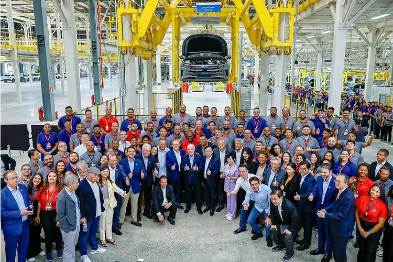 Lula inaugura fábrica da BYD em Camaçari; empresa investirá R$ 5,5 bilhões no país