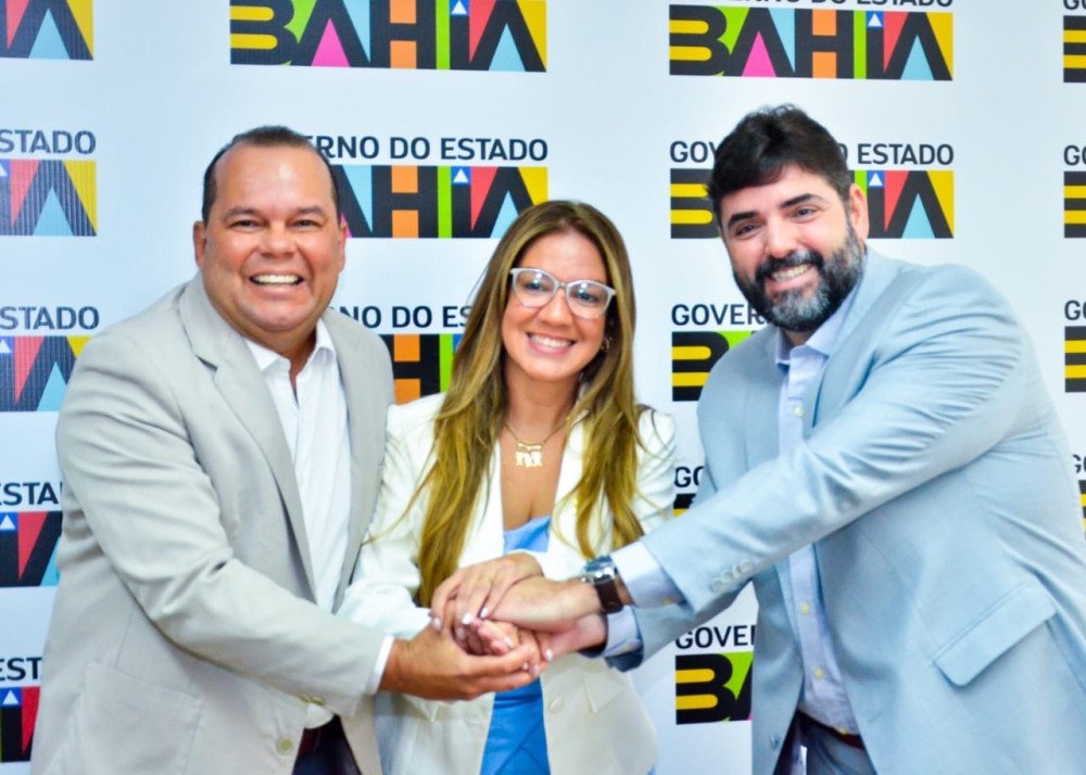 Geraldo Júnior e Adolpho Loyola se reúnem com presidente da UVB-BA