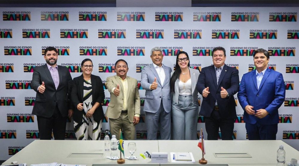 Jerônimo Rodrigues se reúne com bancada do PV na Alba