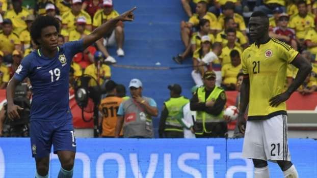 Willian faz golaço, mas Brasil fica apenas no empate contra a Colômbia