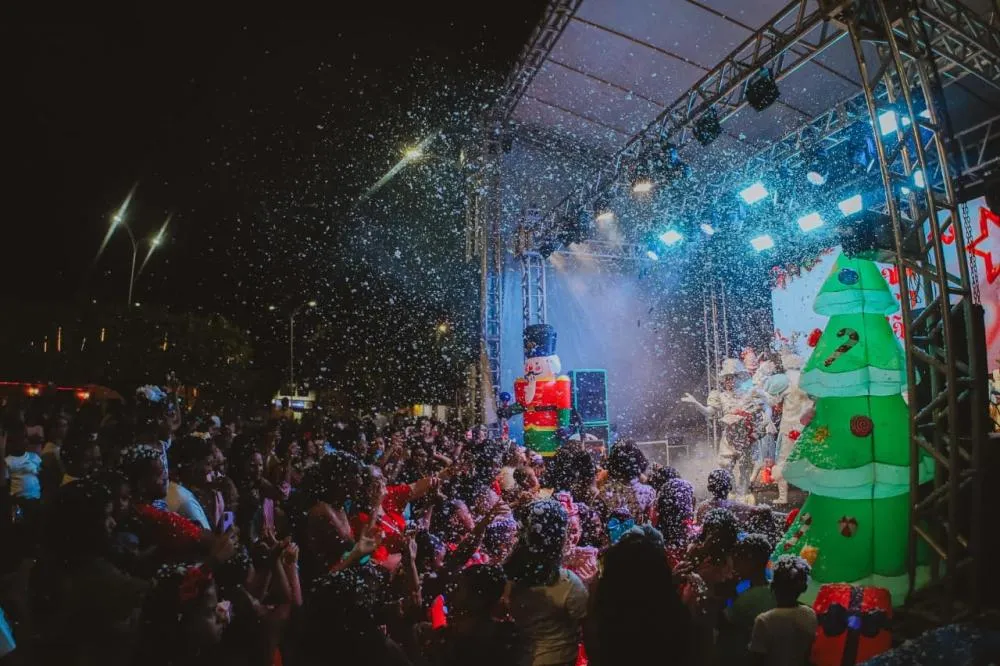 Natal Mágico tem início, levando encanto, alegria e diversão às ruas de São Sebastião