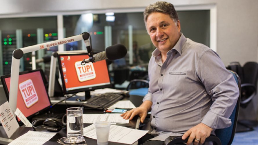 Anthony Garotinho É Preso Pela PF Enquanto Apresentava Programa De Rádio