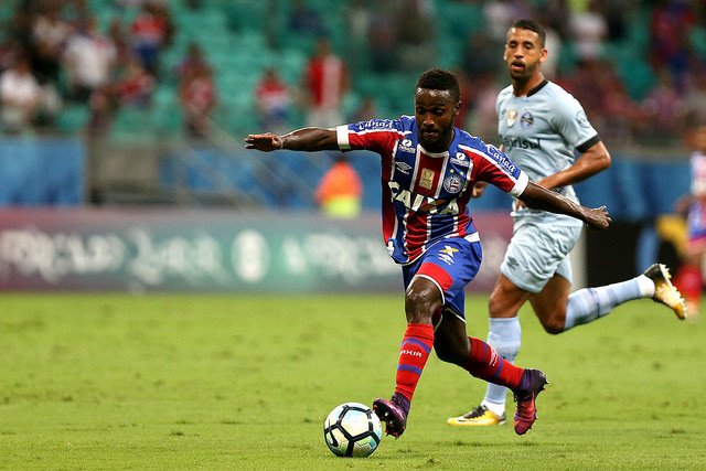Com gol salvador, Bahia vence o Grêmio na Arena Fonte Nova