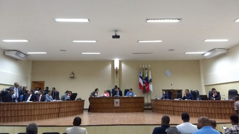 CANDEIAS: VEREADORES APROVAM EM PRIMEIRA VOTAÇÃO PL QUE ALTERA O CÓDIGO TRIBUTÁRIO MUNICIPAL