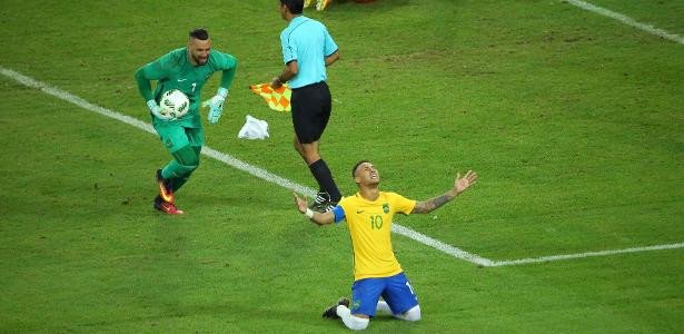 Ouro! Neymar é dono do jogo, incendeia Maracanã e cai em prantos