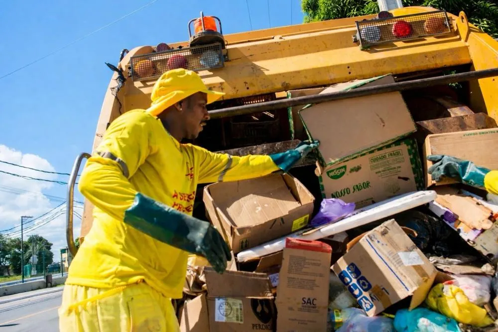Prefeitura reforça cronograma de coleta e orienta descarte correto de resíduos em Madre de Deus