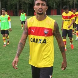 Vitória entra e precisa do empate para sair da Z4