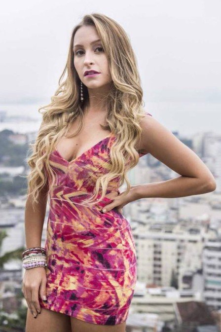 “Eu tenho 26 anos, cresci faz tempo”, desabafa Carla Diaz