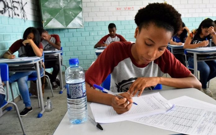 RENOVAÇÃO DE MATRÍCULA PARA ALUNOS DA REDE ESTADUAL JÁ ESTÁ DISPONÍVEL