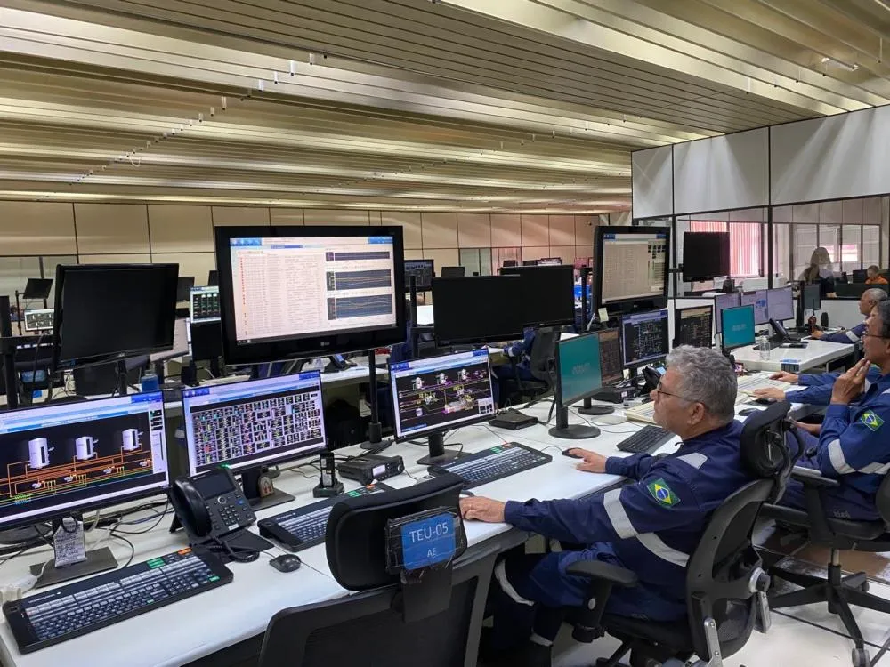 Inovação: Acelen é finalista em prêmio de TI e acelera estratégia de IA