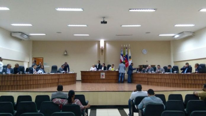 Câmara realiza sessão especial e aprova projetos para proteger e ampliar direitos de autistas