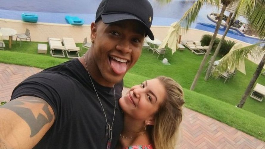 Leo Santana e Lore Improta terminam relacionamento