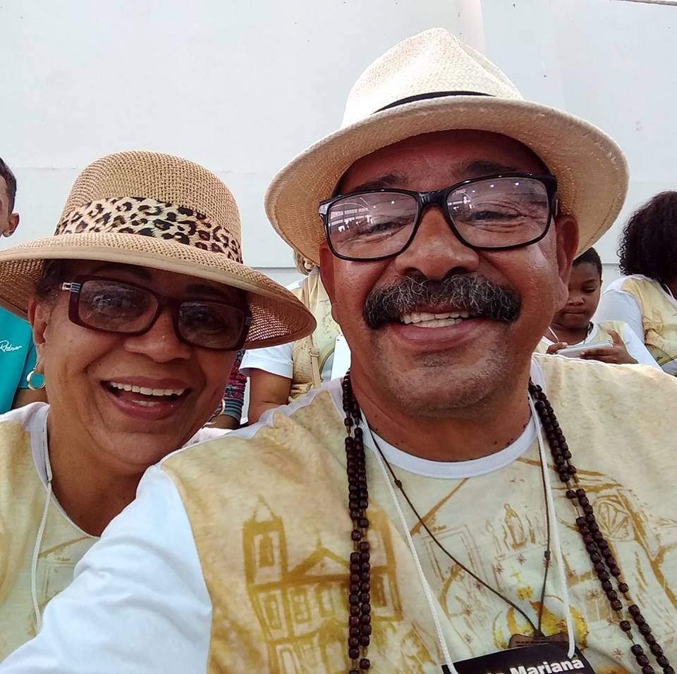 Amor: Pais realizam campanha de doação de sangue através das redes sociais para ajudar filho que está doente !