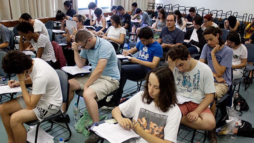Sisu 2018 abre inscrições para 239 mil vagas em universidades públicas
