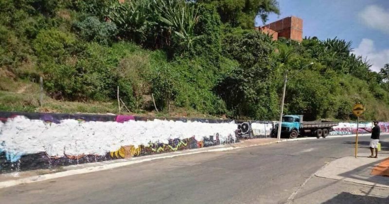 VANDALISMO: Graffiti do BTC é apagado em Candeias