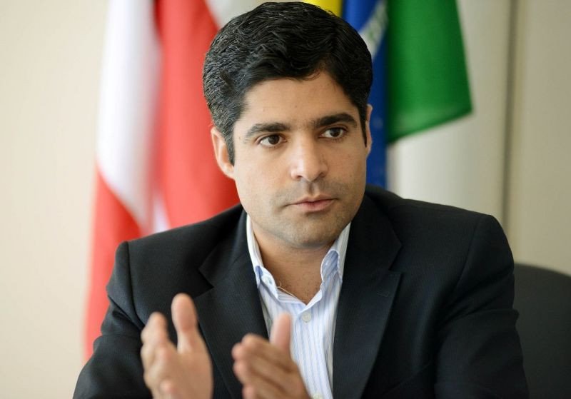 ACM Neto decide não disputar o governo da Bahia