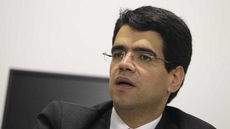 Ex-secretário diz que Rui Costa é “muito chefe e pouco líder”