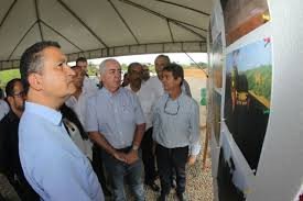 Candeias: Governador Rui Costa visita obras do Anel Viário e anuncia implantação do VLT