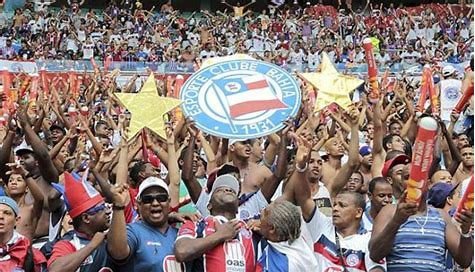 Torcida do Bahia é a que mais tem simpatizantes do PT, aponta   
