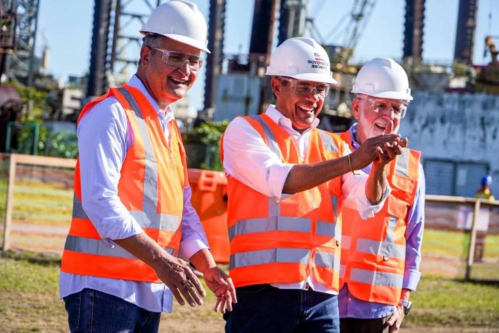 No canteiro de obras da Ponte Salvador-Itaparica, Rui destaca materialização de sonho