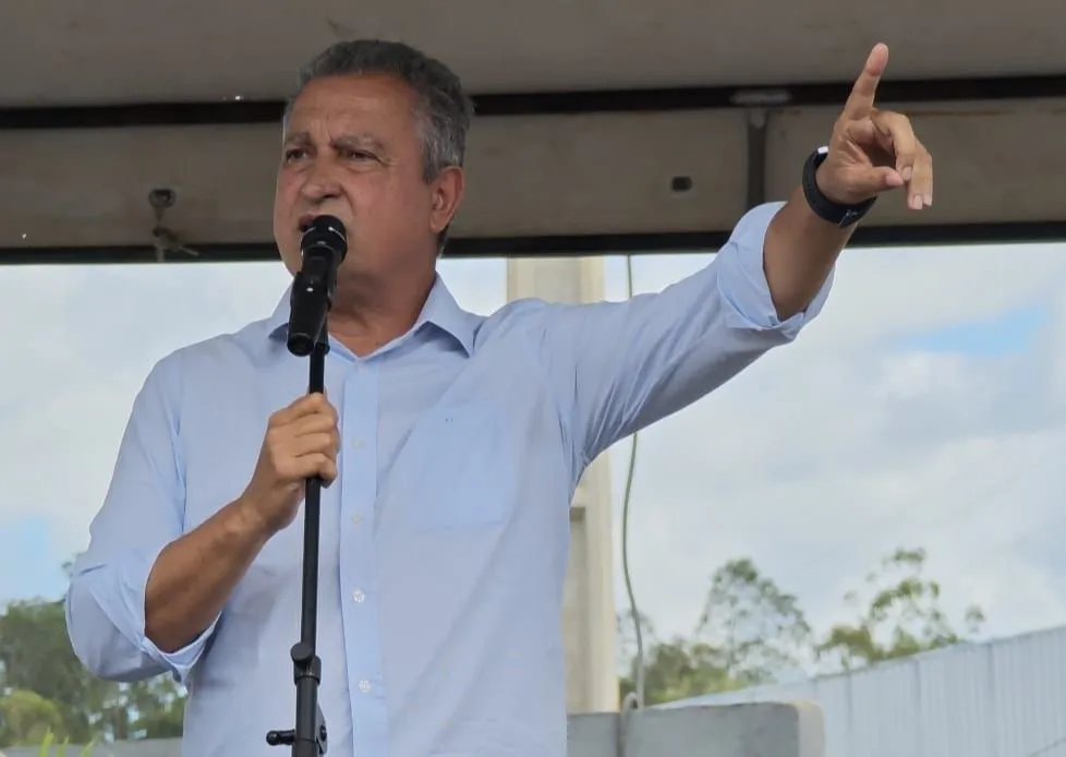 “Os que fazem acusação e que distribuem fake news são os que nunca fizeram nada a favor da população”, afirma Rui Costa
