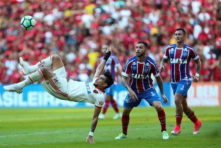 Bahia é batido pelo Flamengo, segue sem vencer fora de casa e volta para o Z4